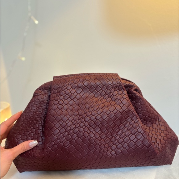& Other Stories Handbags - Burgundy Deep Red Textured Clutch